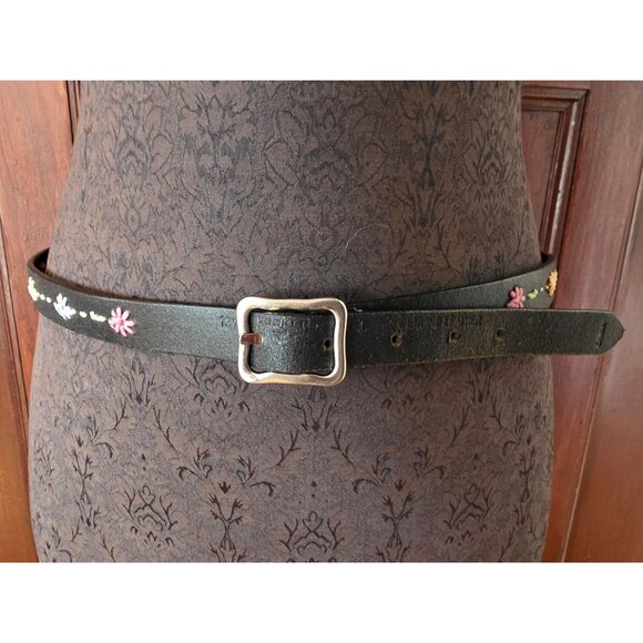 Dockers Black Leather Belt With Floral Embroidery Square Buckle Womens Size L - Picture 2 of 5
